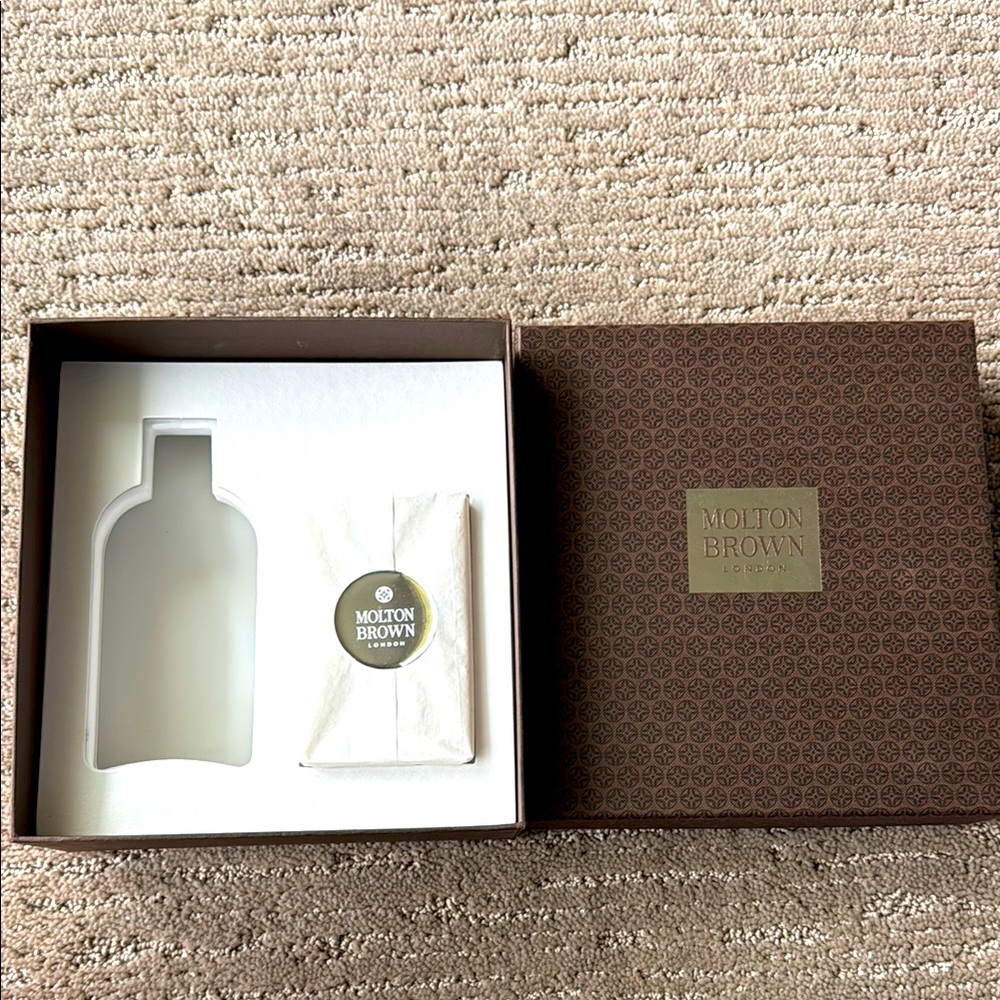 Molton Brown Luxury Brown and Gold Box